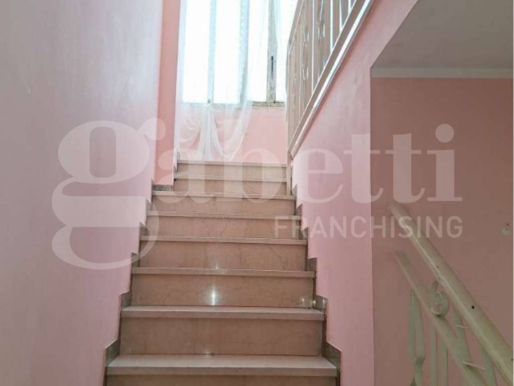 Casa indipendente a Biella in Via Santuario d' Oropa , 168 - Foto 2