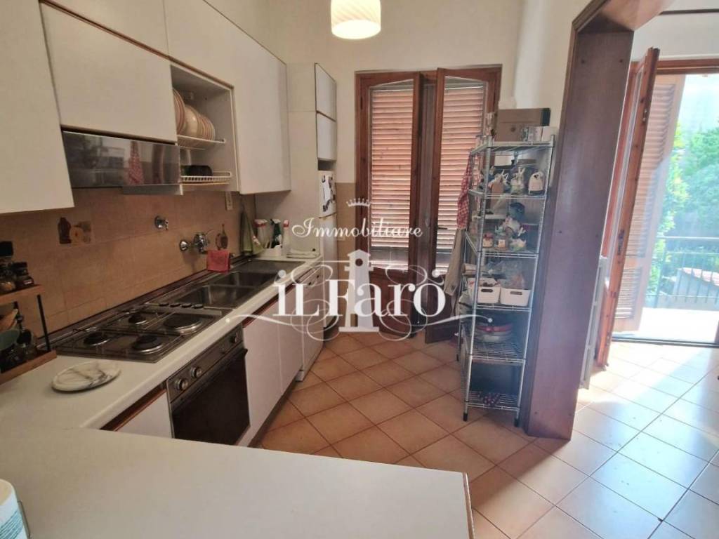 Casa indipendente a Campi bisenzio in Via della Crescia - Foto 5