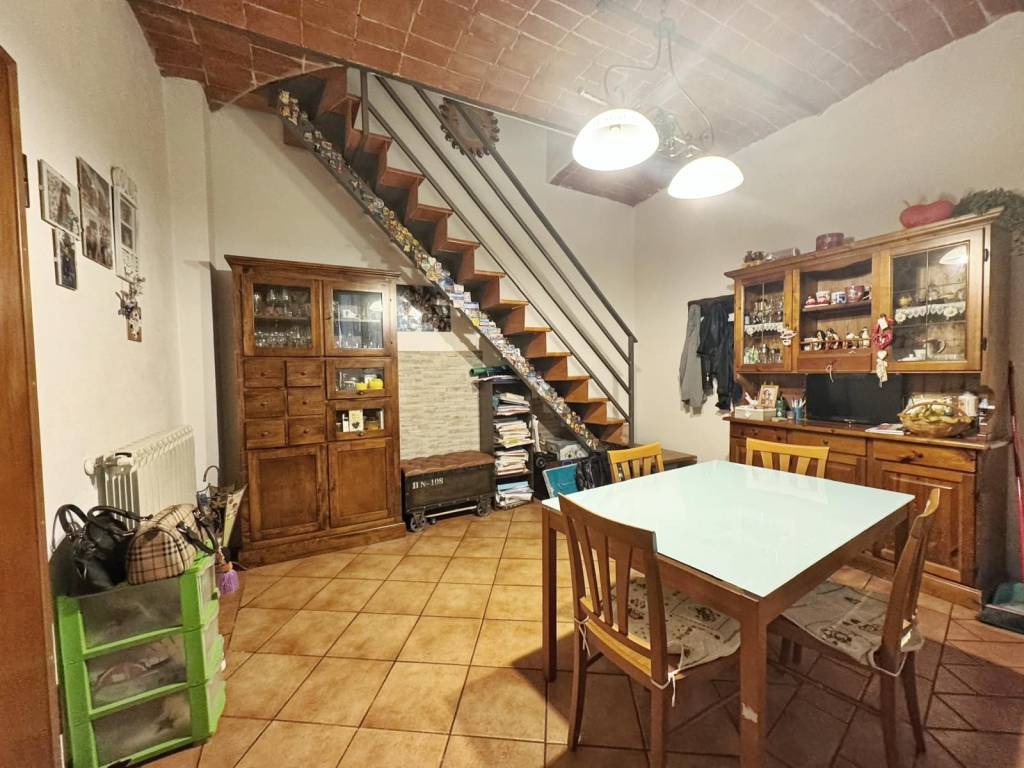Appartamento a Campi bisenzio in Via Carcerina - Foto 3