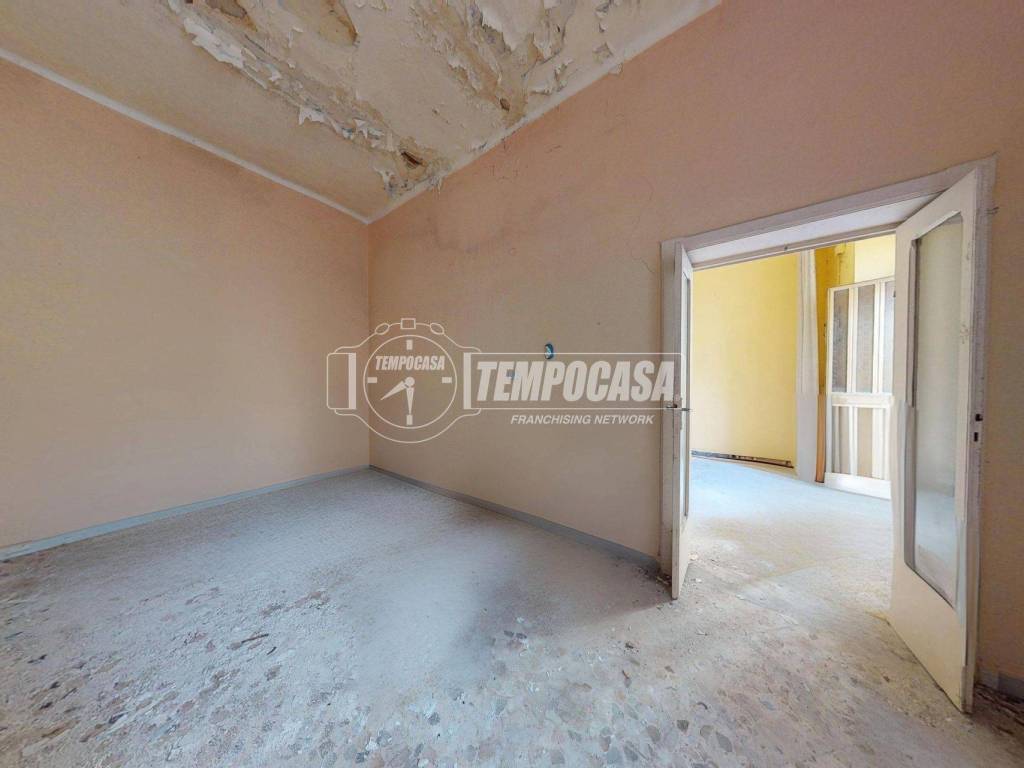 Casa indipendente a Acquaviva delle fonti in Via Fratelli Solazzo - Foto 5