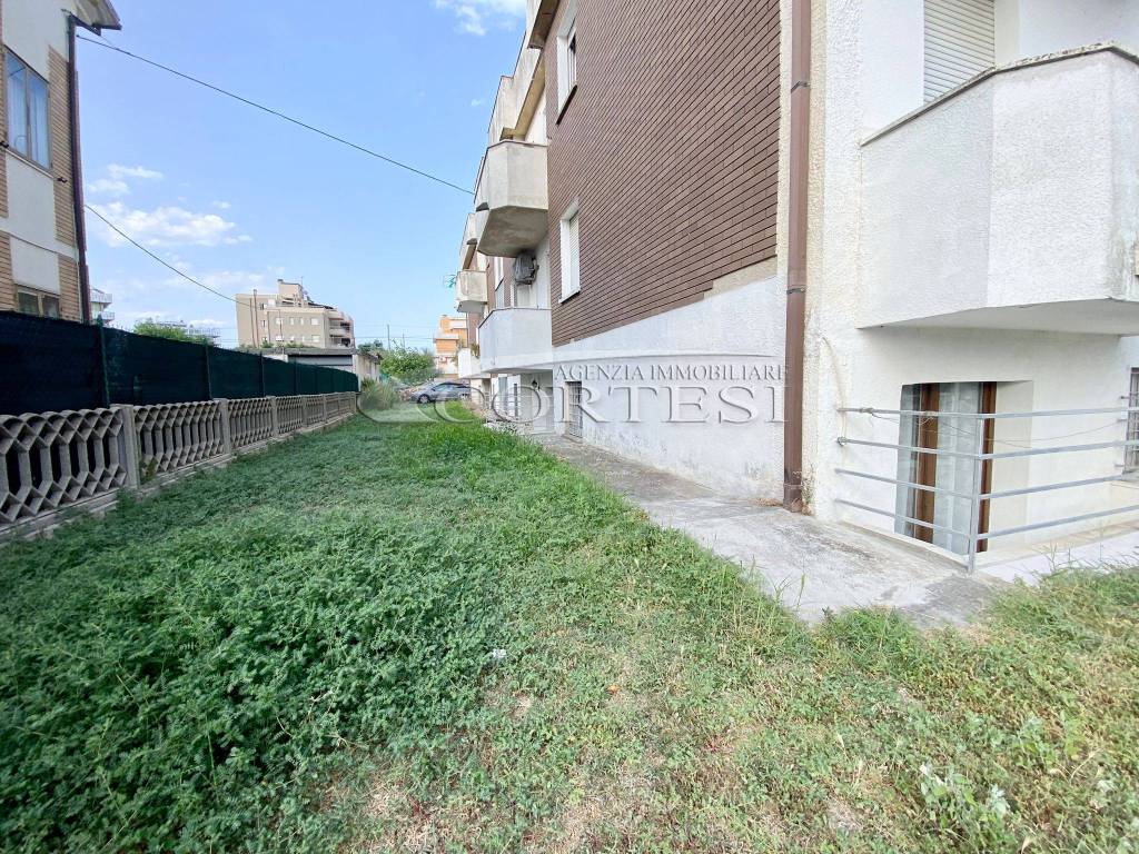 Appartamento a Fano in Strada Nazionale Adriatica Sud, 341 - Foto 2
