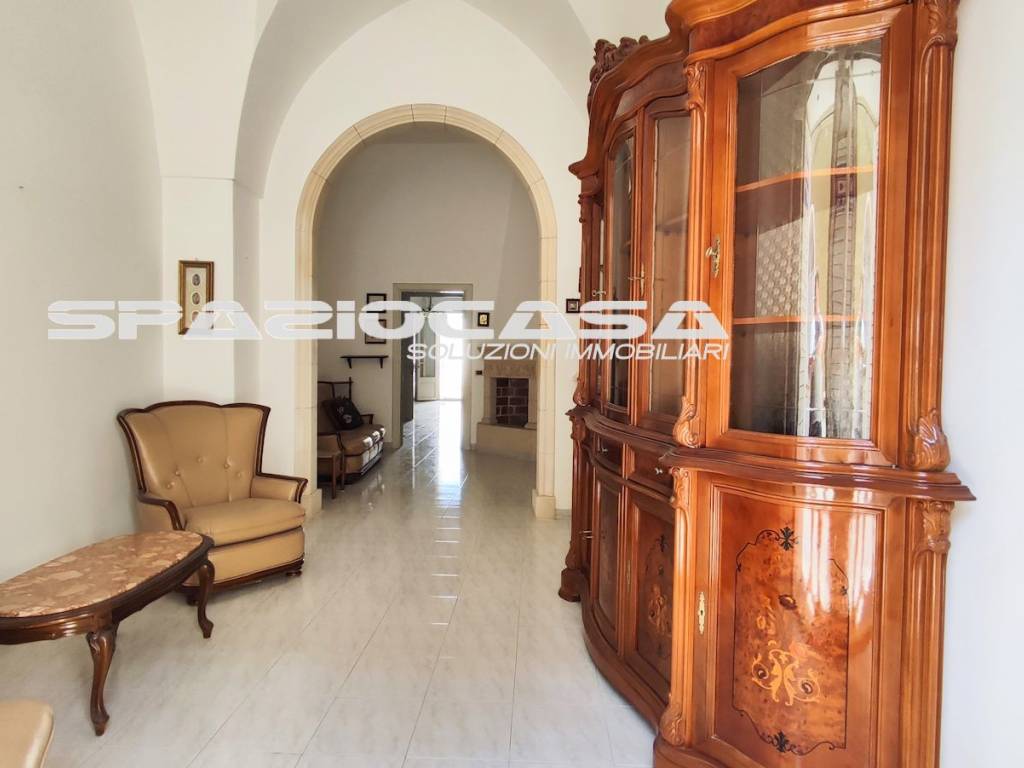 Casa indipendente a Castrignano de' greci in Via Vittorio Veneto, 47 - Foto 2