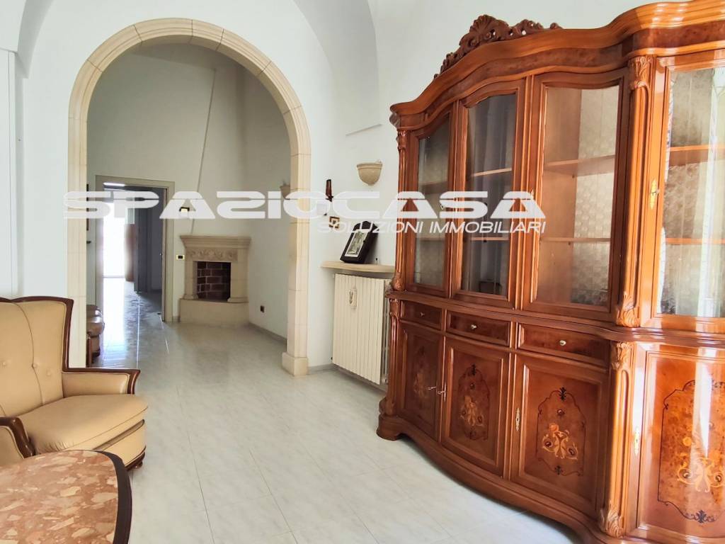 Casa indipendente a Castrignano de' greci in Via Vittorio Veneto, 47 - Foto 4
