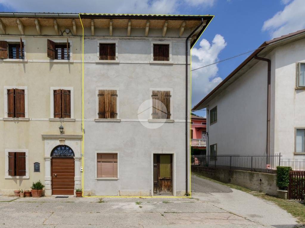 Rustico / casale a Fumane in Via A. Badile, 50 - Foto 2