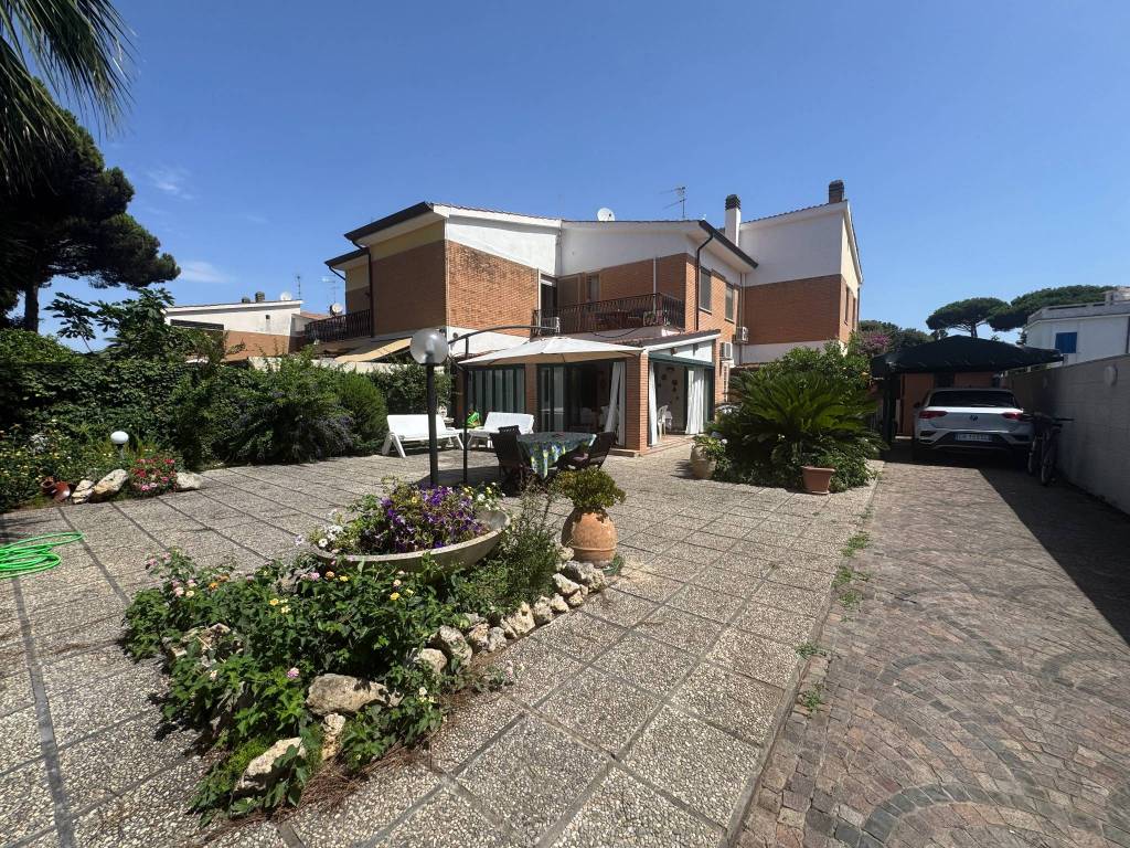 Villa a San felice circeo in Via Terracina, 176 - Foto 4