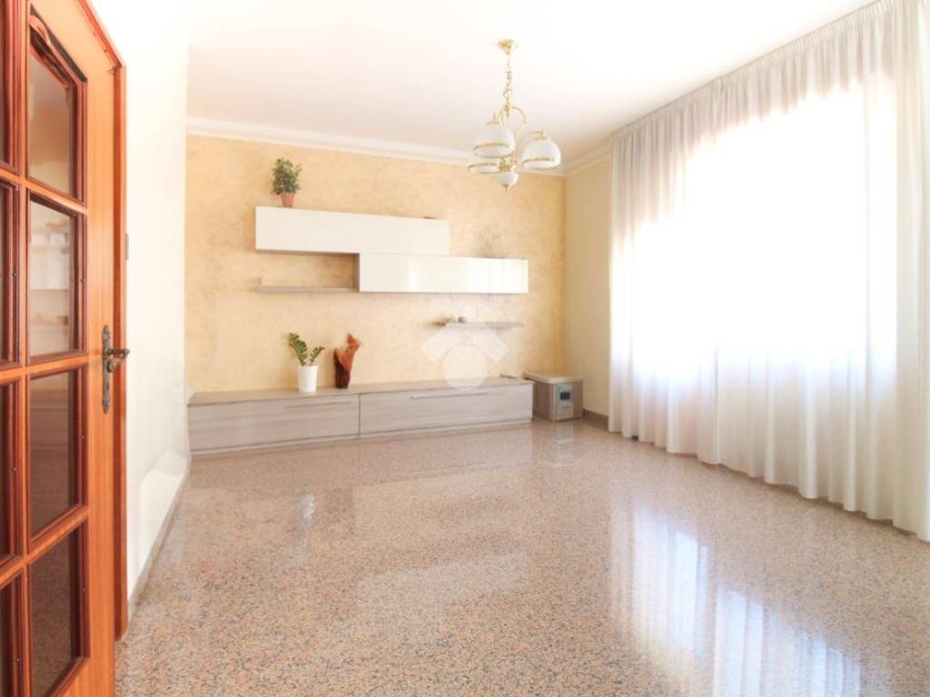 Casa indipendente a Roseto degli abruzzi in VIA OLANDA, 6 - Foto 4
