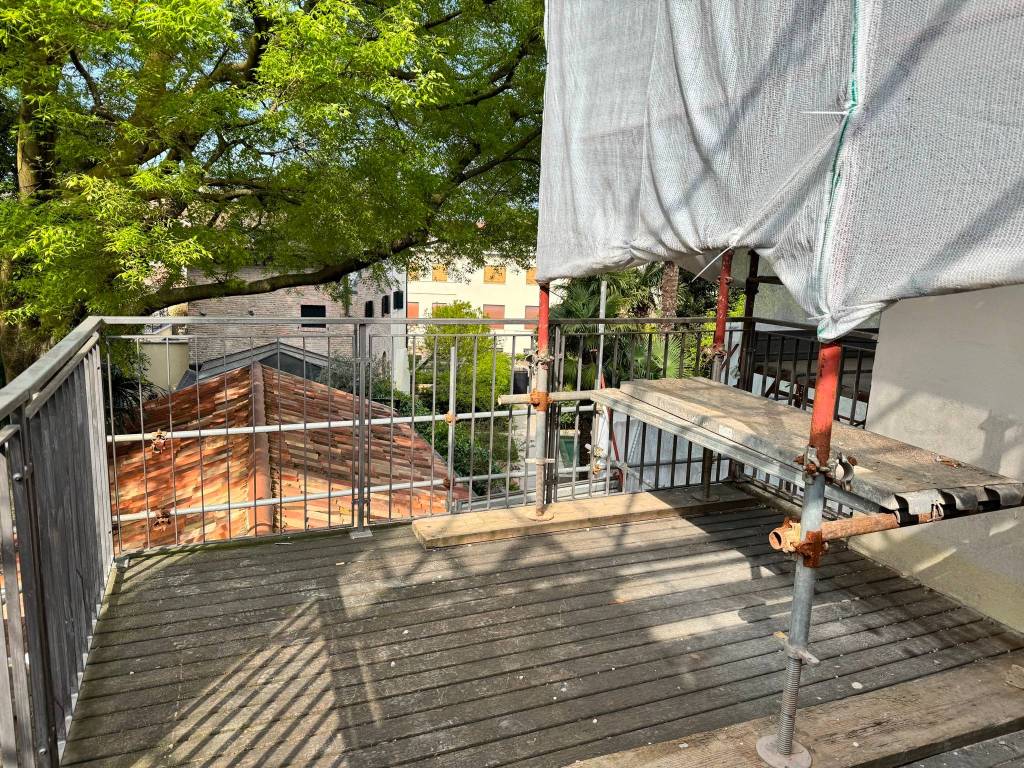 Appartamento a Padova in Piazza Francesco Petrarca - Foto 2