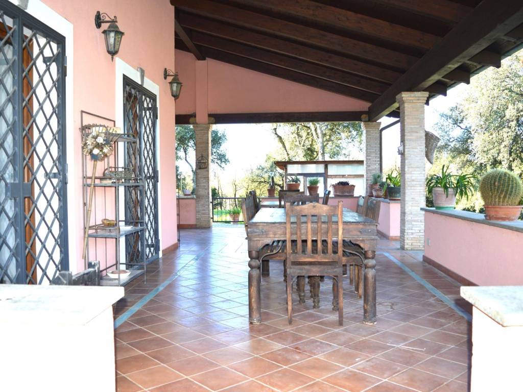 Villa a Aprilia in Via Torre Bruna - Foto 3