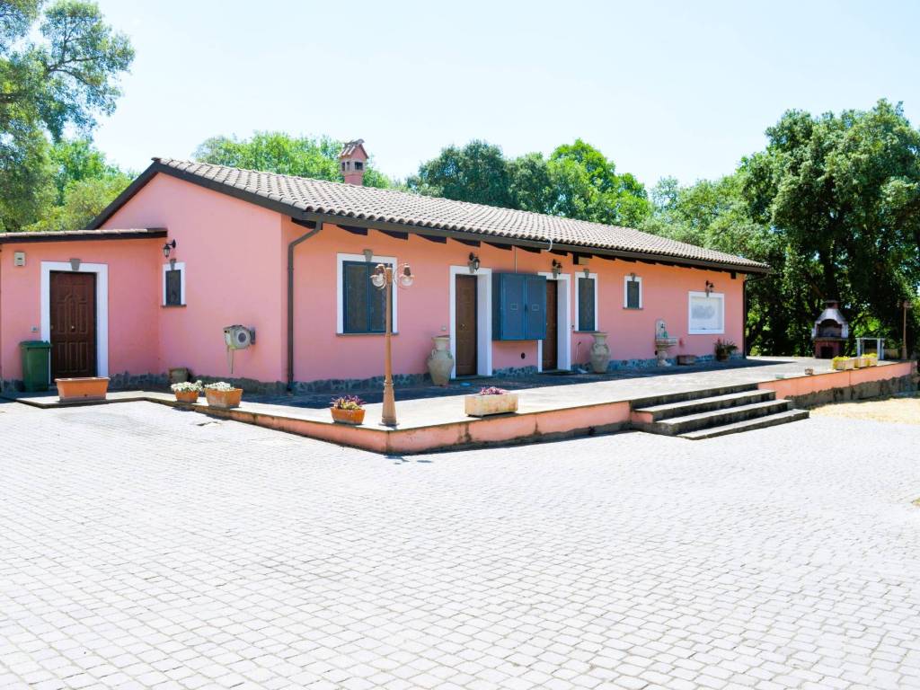 Villa a Aprilia in Via Torre Bruna - Foto 5