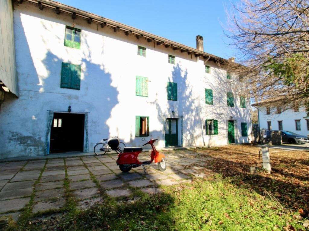 Casa indipendente a Aiello del friuli in Via F. Petrarca, 9 - Foto 2