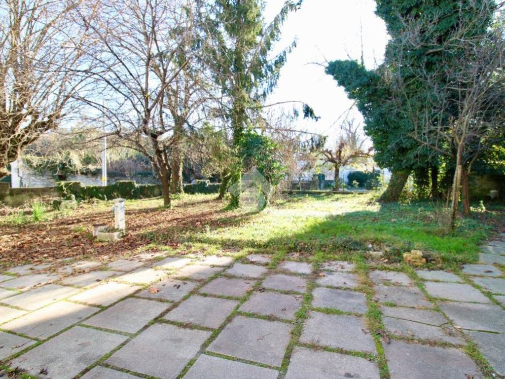 Casa indipendente a Aiello del friuli in Via F. Petrarca, 9 - Foto 4