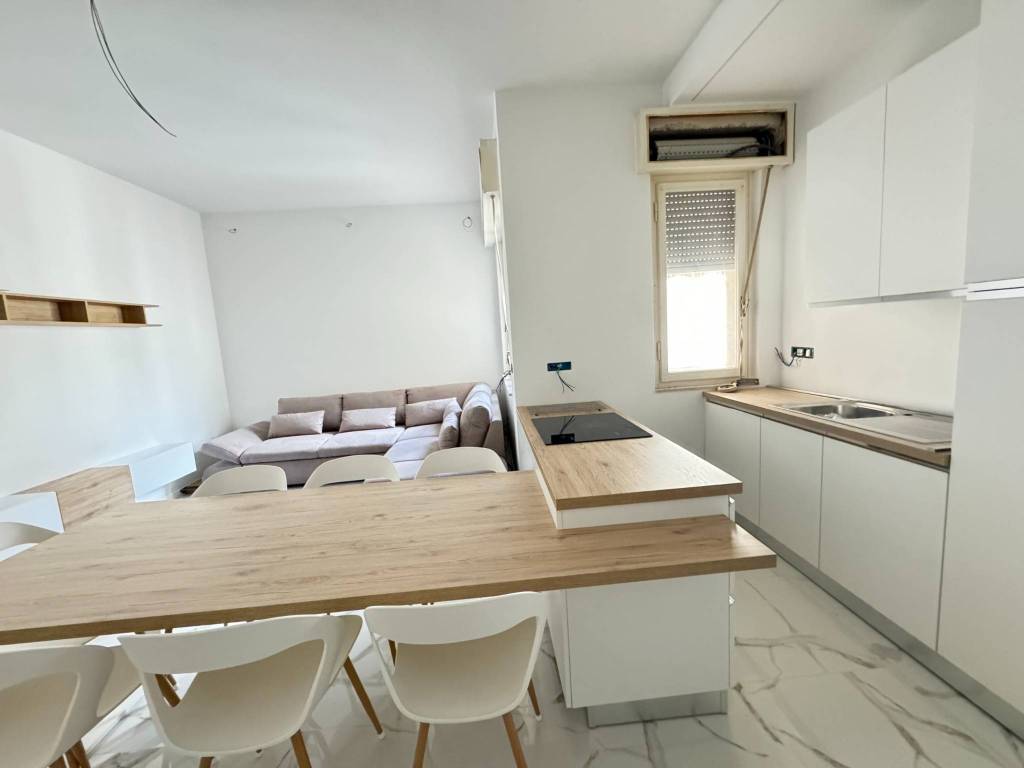 Appartamento a Viareggio in Via Beato Angelico, 25 - Foto 2