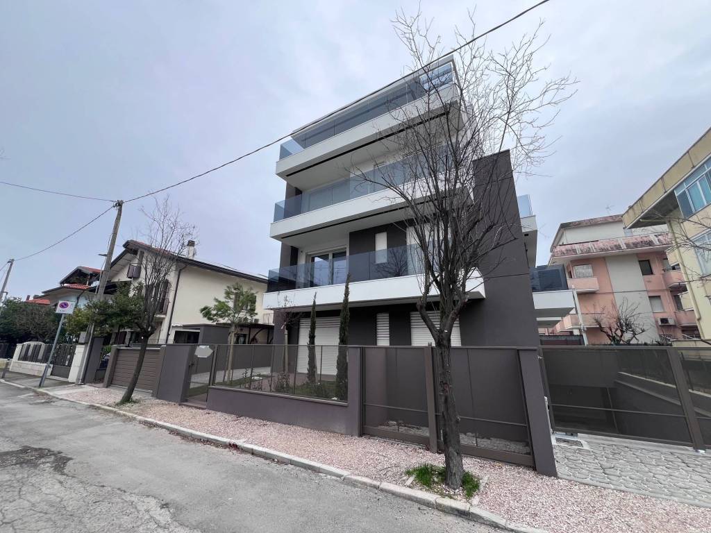 Appartamento a Riccione in Viale Cervia, 7 - Foto 5