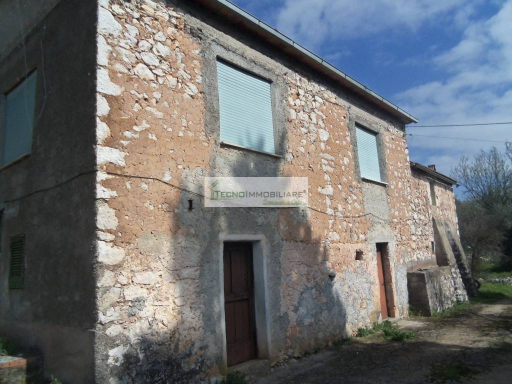 Casa indipendente a Pontecorvo in Contrada Sant'Oliva - Foto 5