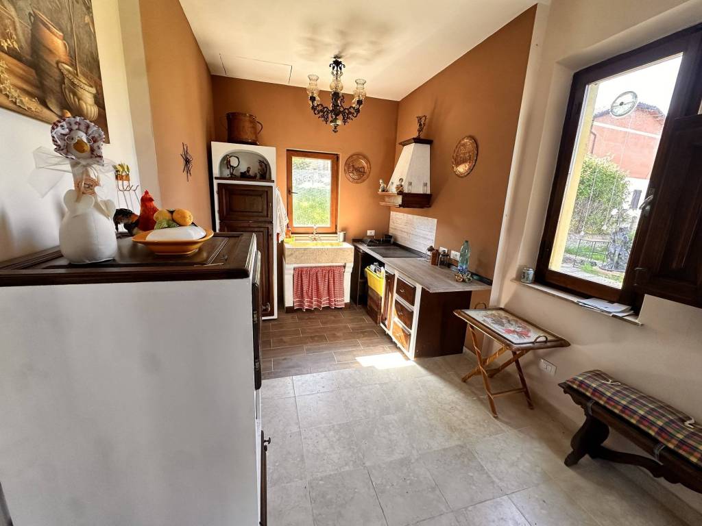 Villa a Castiglione del lago in Via Nuova - Foto 3