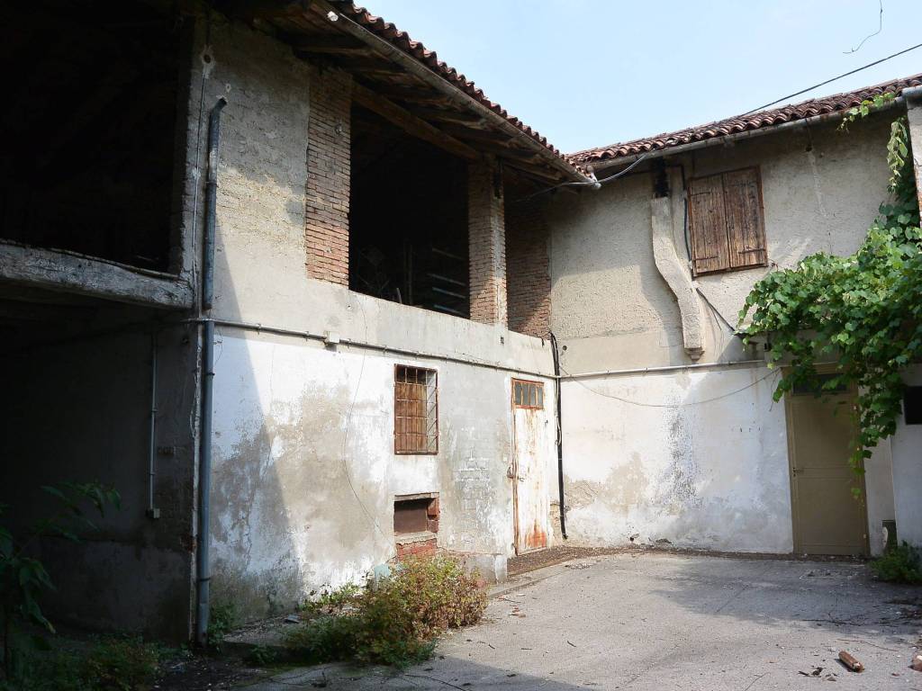 Palazzo / stabile a Remanzacco in Via Alberto Picco - Foto 4