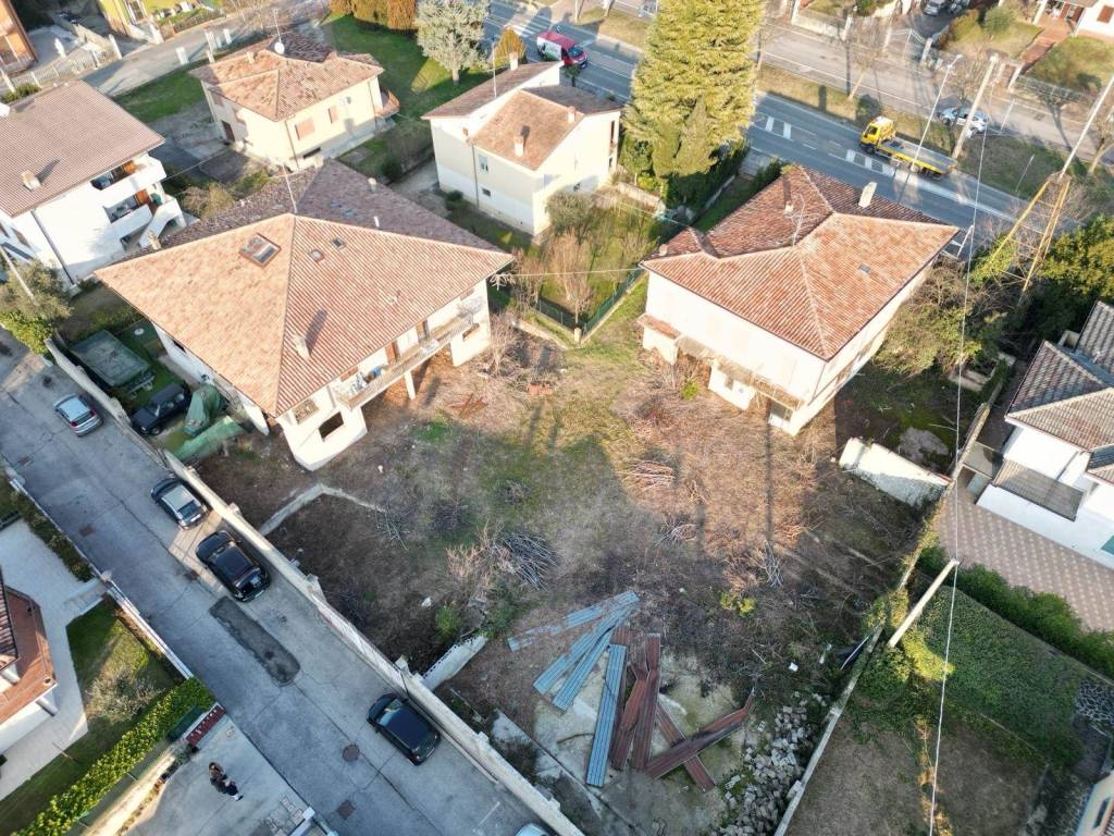 Terreno a Ponti sul mincio in Via Carducci - Foto 2