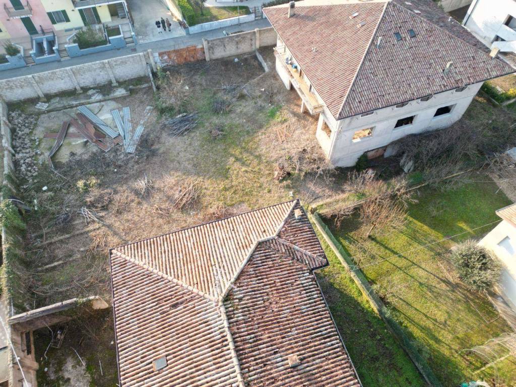 Terreno a Ponti sul mincio in Via Carducci - Foto 5