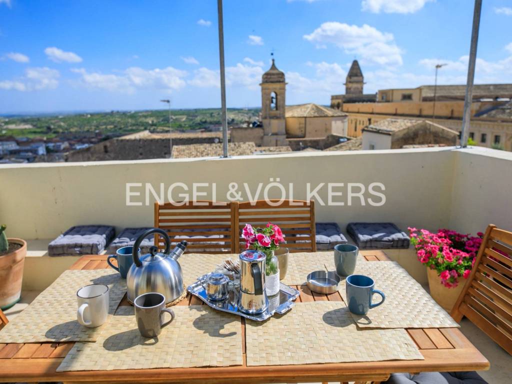 Casa indipendente a Noto in Via Camillo Benso di Cavour - Foto 4