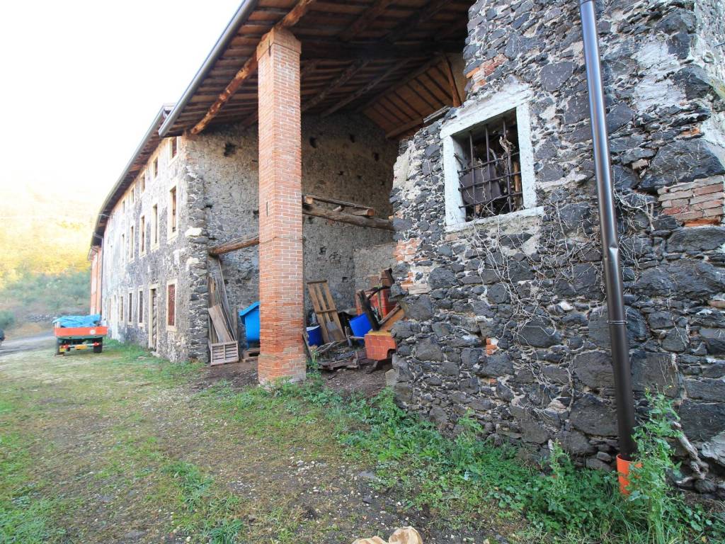 Rustico / casale a Roncà in Via Chiesa Vecchia, 39 - Foto 3