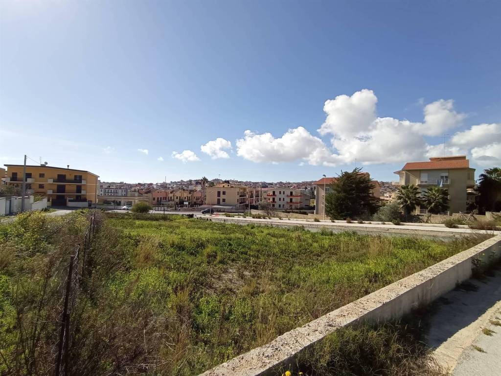 Terreno a Pachino in Via Cosenza, 13 - Foto 3