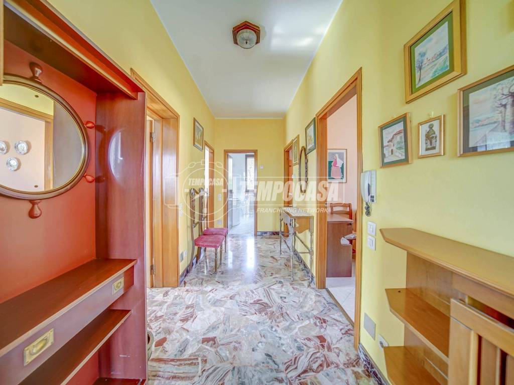 Appartamento a Biandronno in Via Pio Selvini 6 - Foto 3