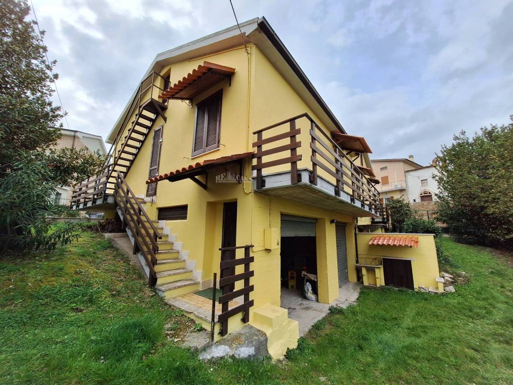 Casa indipendente a Castorano in Contrada rocchetta - Foto 4