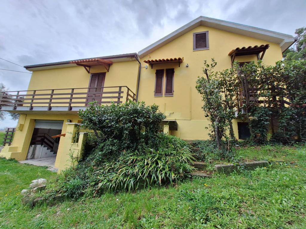 Casa indipendente a Castorano in Contrada rocchetta - Foto 5