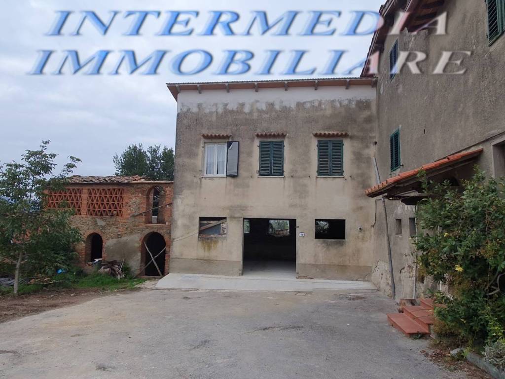 Casa indipendente a Montevarchi in Via di Ventena - Foto 2