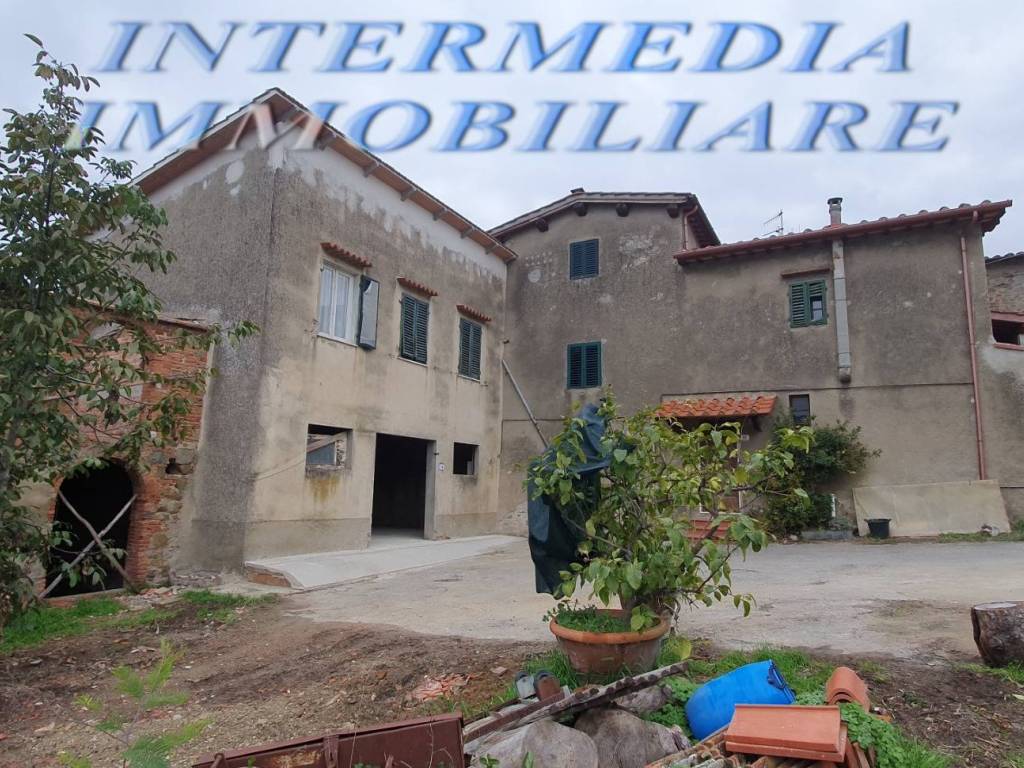 Casa indipendente a Montevarchi in Via di Ventena - Foto 3
