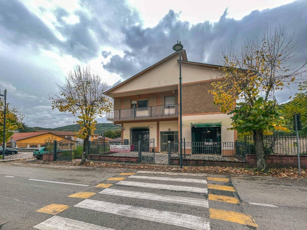 Villa a Borgorose in Viale Micangeli - Foto 2