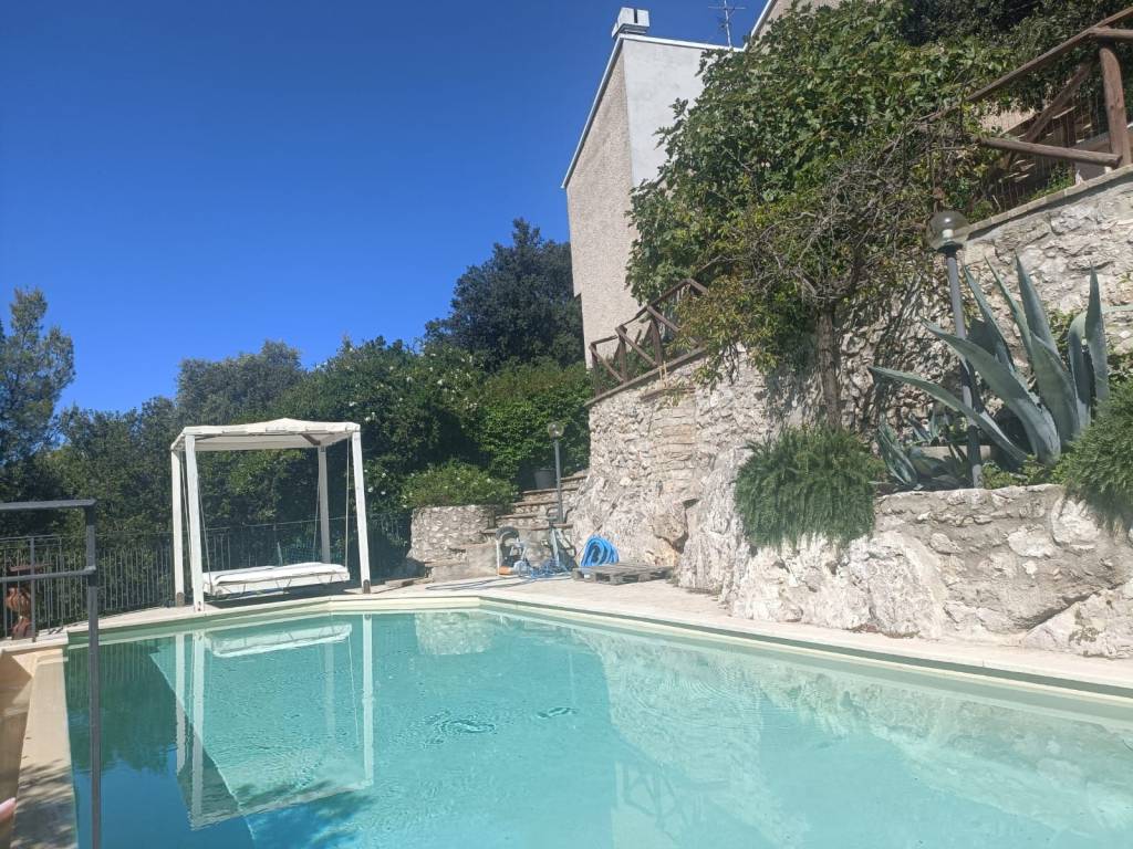 Villa a Spoleto in Località Arezzola, 9 - Foto 3