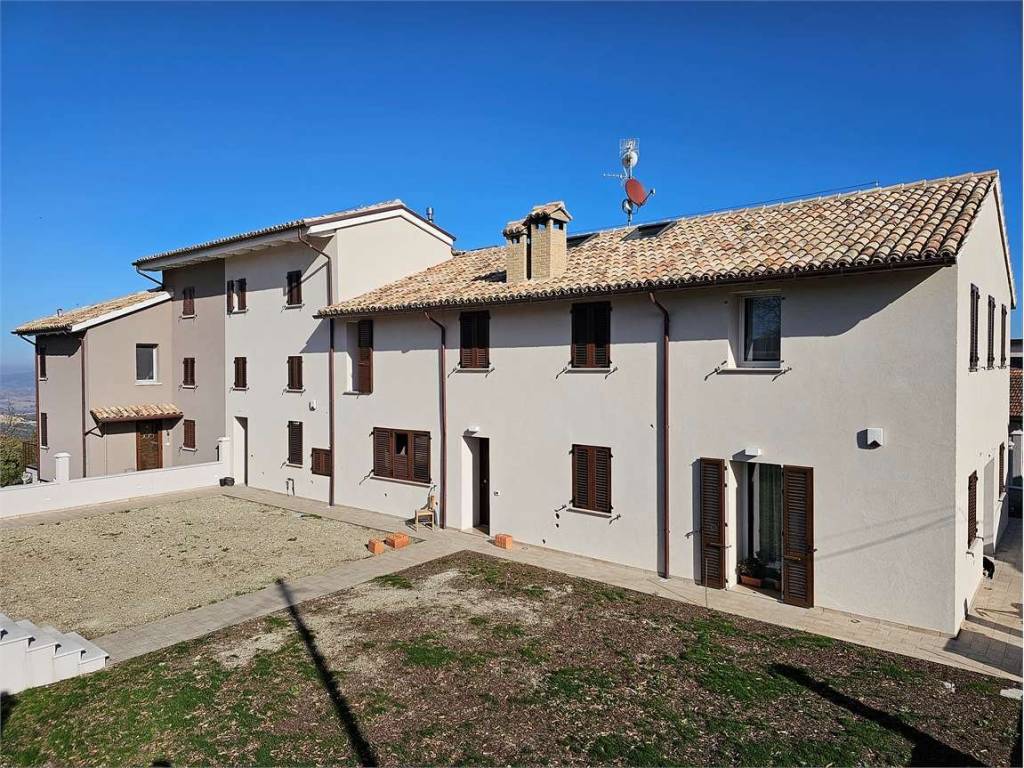 Villa a Urbino in Strada provinciale delle cesane - Foto 4