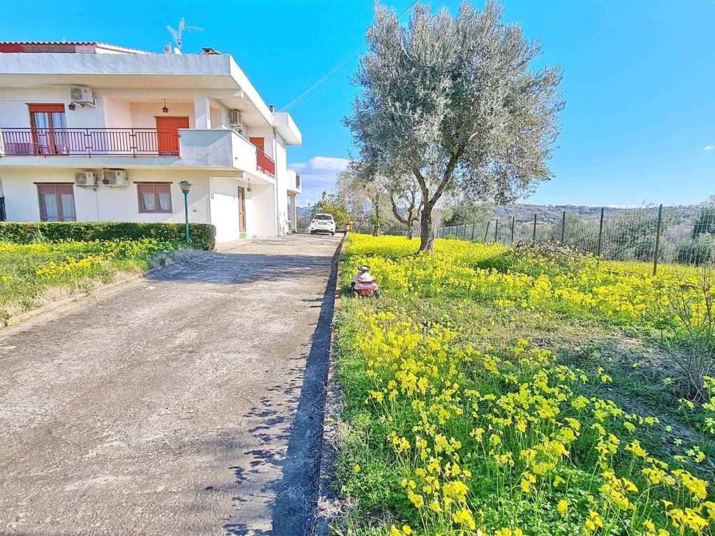 Villa a Minturno in via Luigi Cadorna , 132 - Foto 3