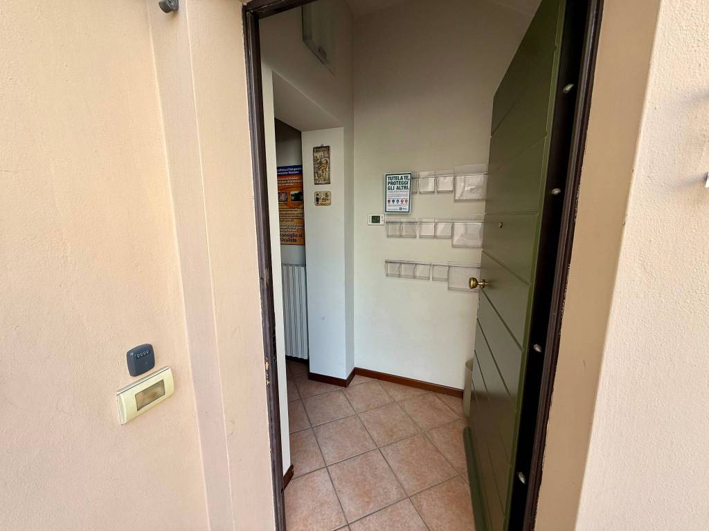 Appartamento a Rezzato in Piazza Rodolfo Vantini - Foto 3