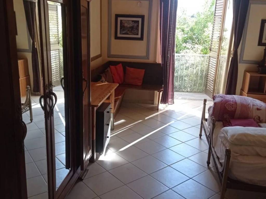Appartamento a Caserta in Via Giulio Antonio Acquaviva - Foto 4