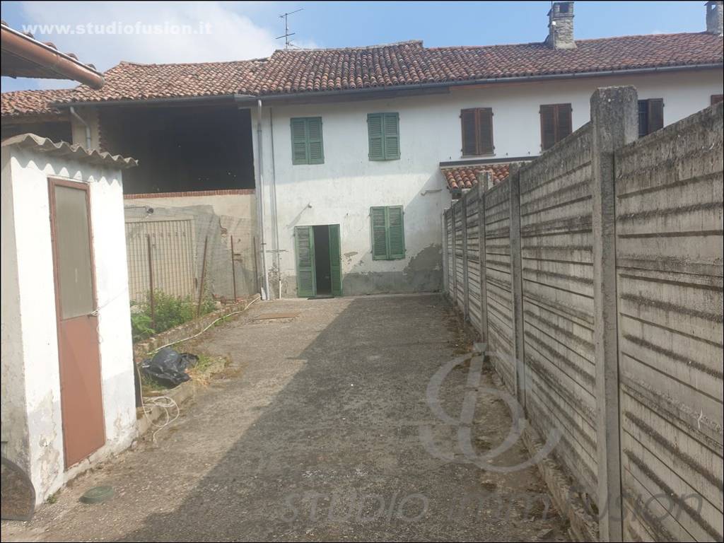 Villa a Pieve del cairo in Via Antonio Angeleri - Foto 4