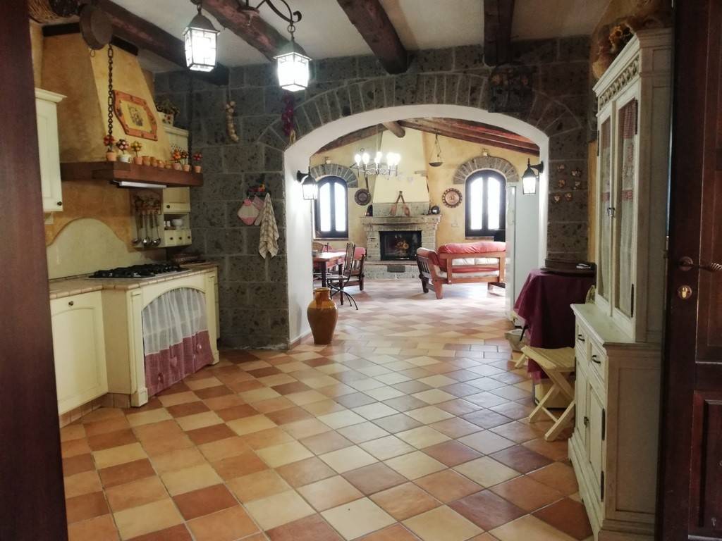Villa a Caiazzo in Strada Seconda Vicinale Bosco, 1 - Foto 3