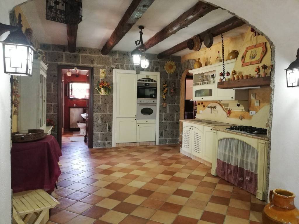 Villa a Caiazzo in Strada Seconda Vicinale Bosco, 1 - Foto 4