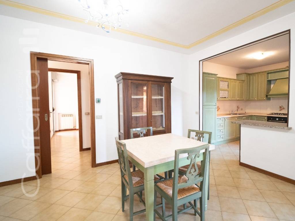 Appartamento a Volta mantovana in Strada Volta-Monzambano, 2 - Foto 3