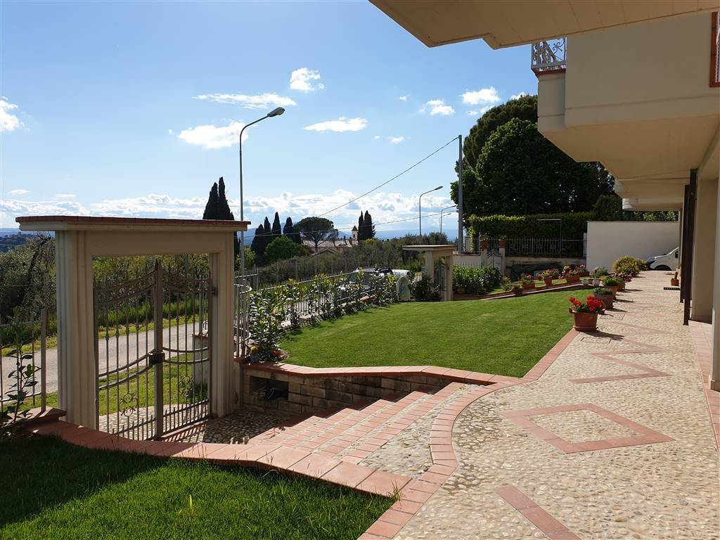 Appartamento a Poggio mirteto in via della montagnola - Foto 4