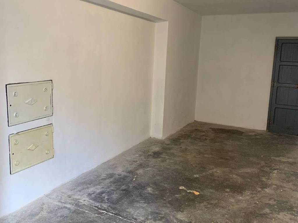 Box / garage a Vieste in Via Benedetto Brin - Foto 4