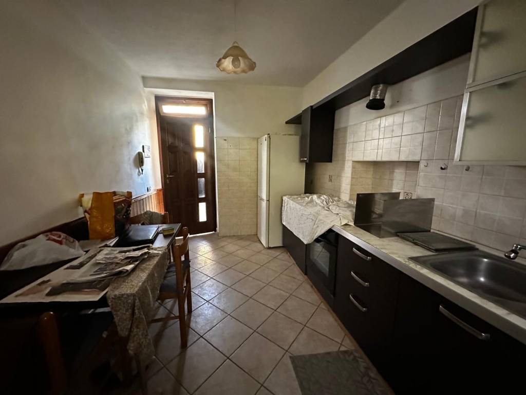 Casa indipendente a Casorate sempione in Via Novara, 10 - Foto 2