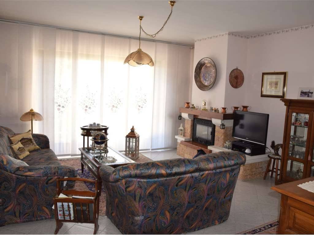 Villetta a schiera a Masera in Via Veriago, 43 - Foto 4