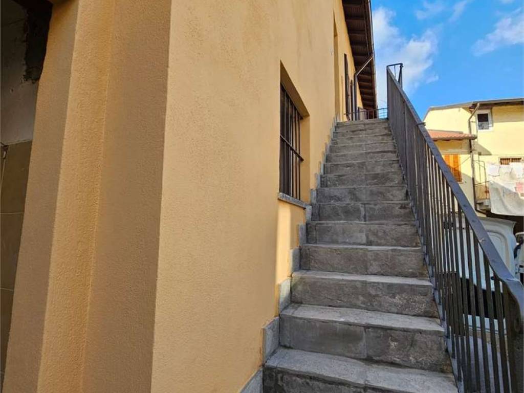 Appartamento a Robbiate in Via Don Sebastiano Colleoni, 43 - Foto 5