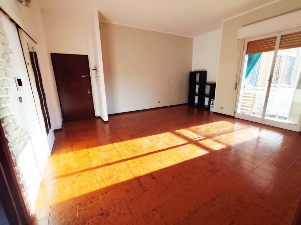 Appartamento a Gorla maggiore in Via Roma, 11 - Foto 2
