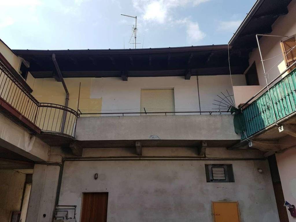 Appartamento a Carnago in via libertà - Foto 4