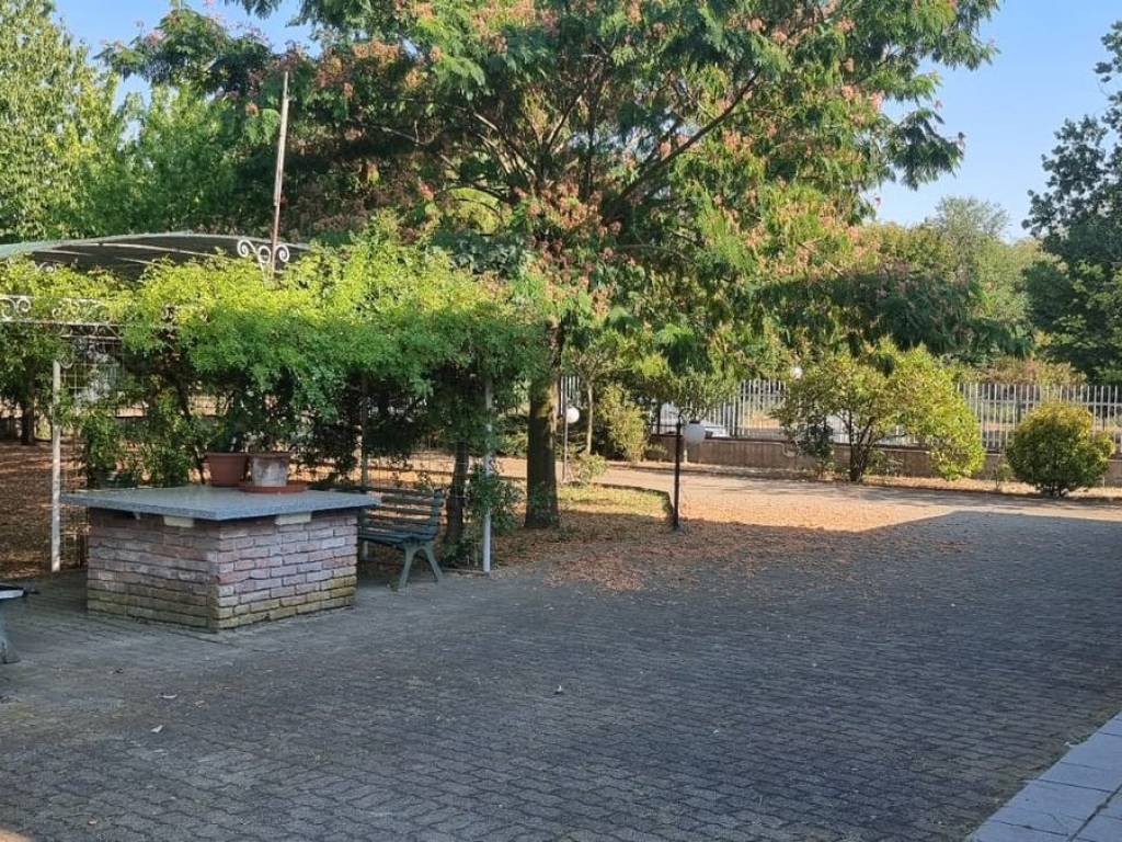 Villa a Alessandria in Strada Cornaglie - Foto 2