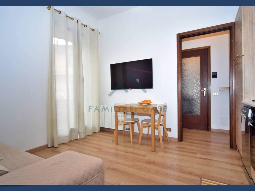 Appartamento a Lozza in Piazza Monte Grappa - Foto 4