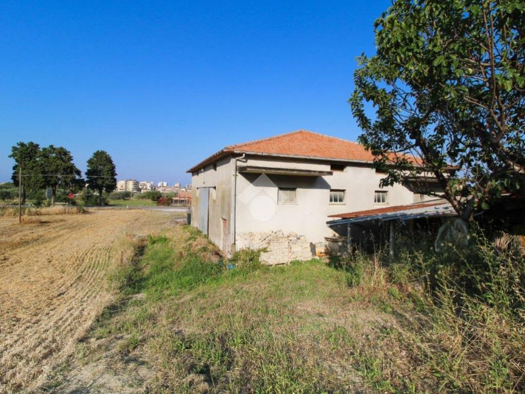 Casa indipendente a Alba adriatica in Via Adriatica, 42 - Foto 4